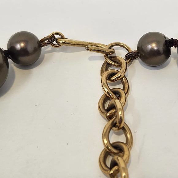 Carolee Large Luster Gray Glass Faux Pearl Necklace Knotted Vintage Chunky - Picture 5 of 7